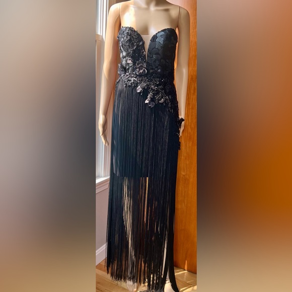 ALFABETA Gorgeous Sequined, Lace & Tassle Evening Gown. Elegant Yet Sexy Size S - Picture 6 of 17